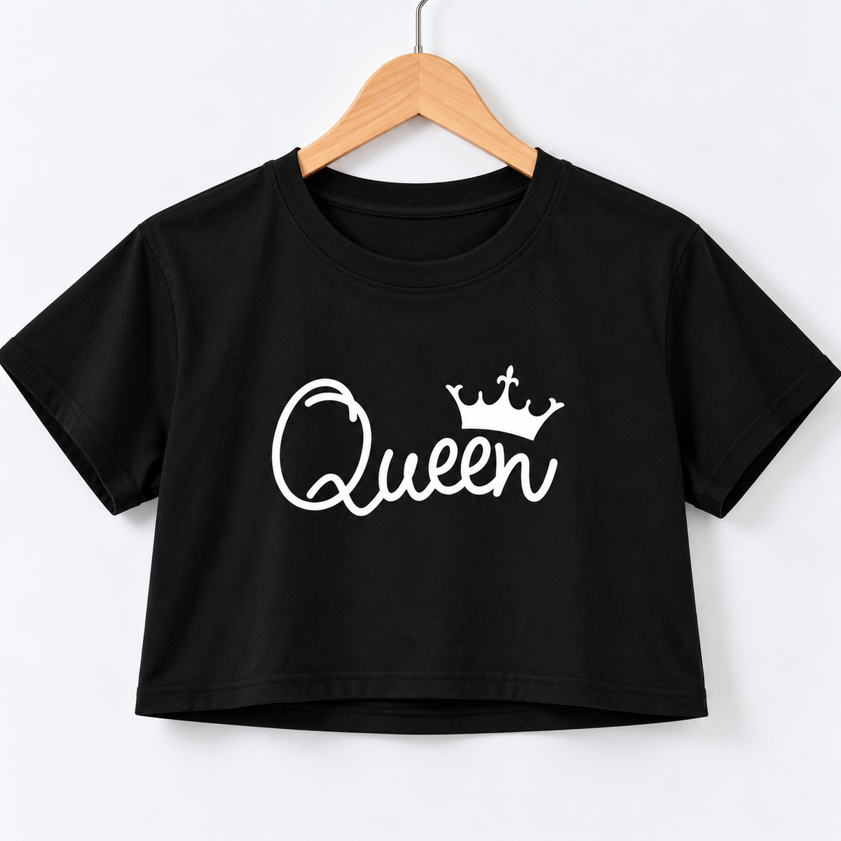 Queen Crop T-Shirt Black