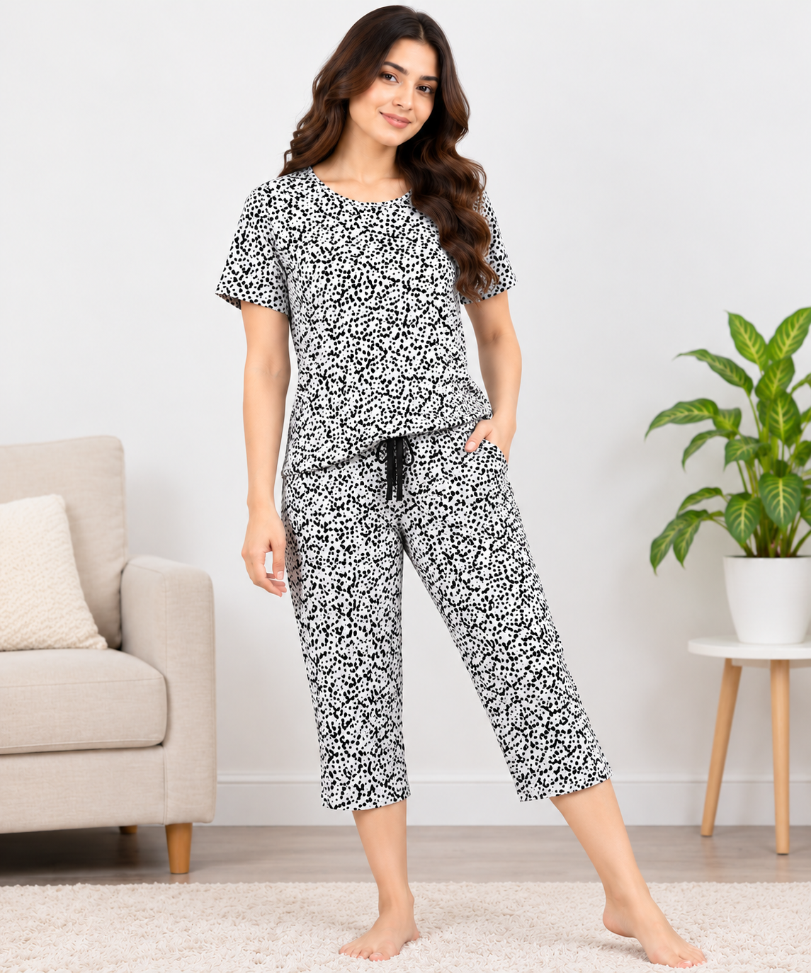 Black & White Printed T-Shirt Capri Coord Set