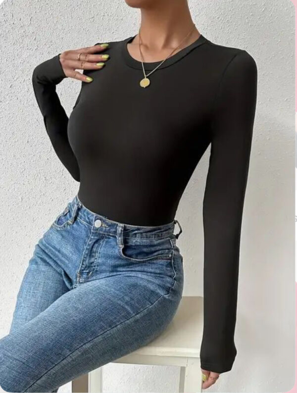 Round neck full sleeves top